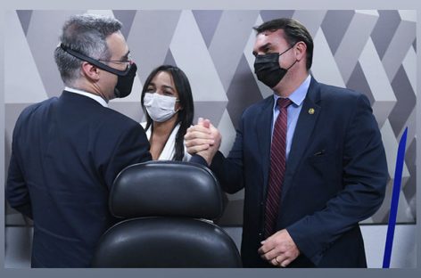 Senado cede e aprova indicação do ‘terrivelmente evangélico’ André Mendonça como ministro do STF