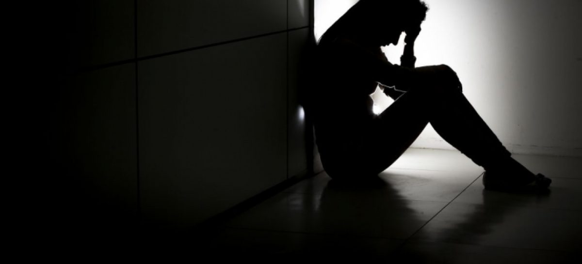 Mulheres sofreram mais danos à saúde mental durante a pandemia, diz Fiocruz