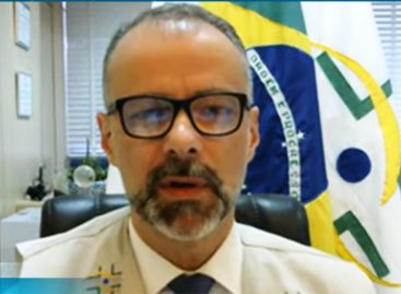 Presidente da Anvisa cobra retratação de Bolsonaro