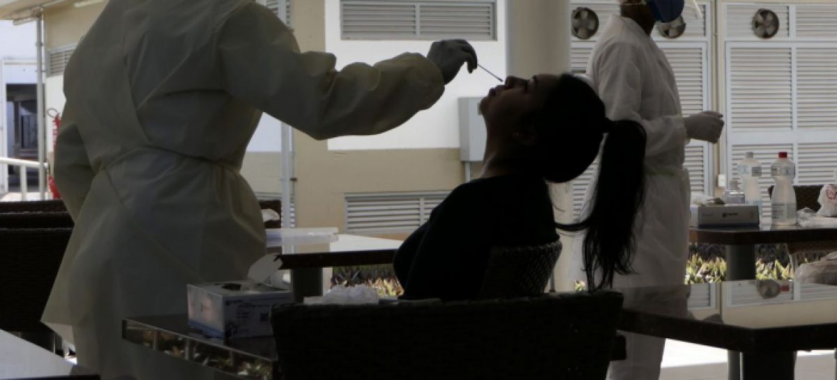 Governo ignora ciência e reduz isolamento de trabalhadores com Covid para 10 dias