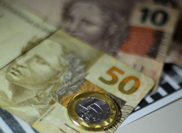 Com Bolsonaro, salário mínimo do Brasil está entre os mais baixos do mundo