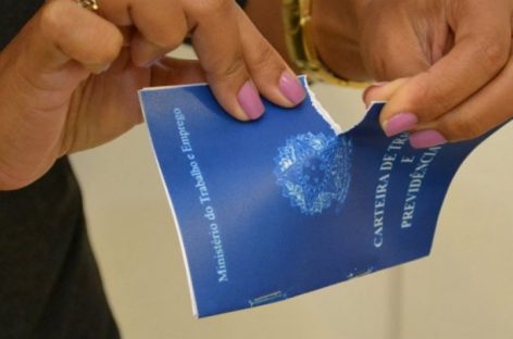 Saiba como nova reforma Trabalhista de Bolsonaro prejudica o trabalhador