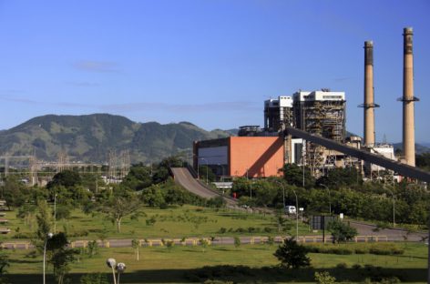 Consumidor vai pagar R$ 3,3 bi pelo subsídio dado por Bolsonaro a usinas de carvão