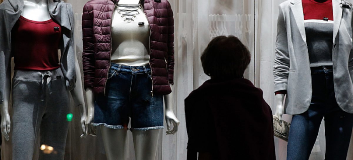 Recessão, juros altos e dívidas devem alavancar a inadimplência em 2022