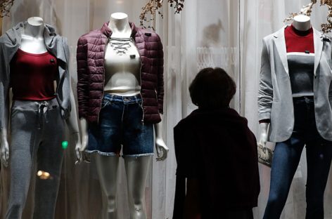 Recessão, juros altos e dívidas devem alavancar a inadimplência em 2022