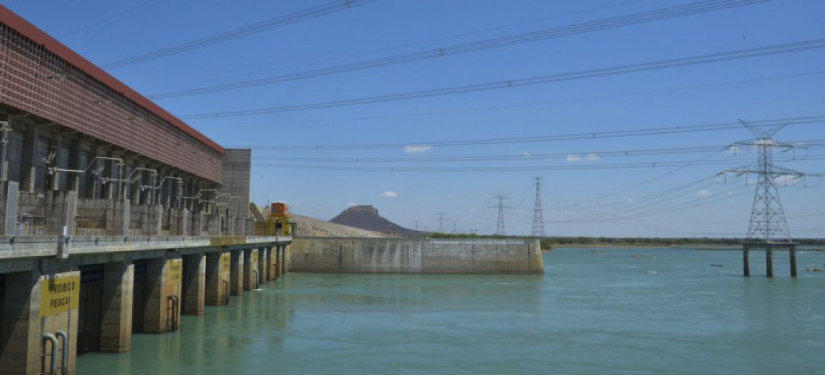 Governo Bolsonaro quer vender Eletrobras por R$ 67 bi; estatal vale R$ 400 bi