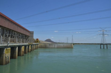 Governo Bolsonaro quer vender Eletrobras por R$ 67 bi; estatal vale R$ 400 bi