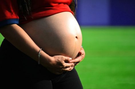 Câmara aprova volta de gestantes ao trabalho presencial durante pandemia