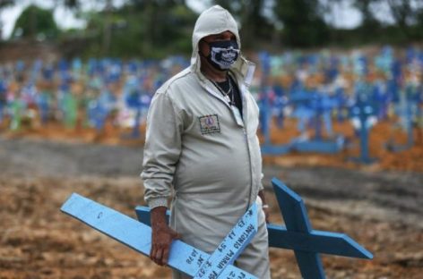 Com piora da 4ª onda de Covid-19, Brasil tem janeiro mais mortal desde 2003