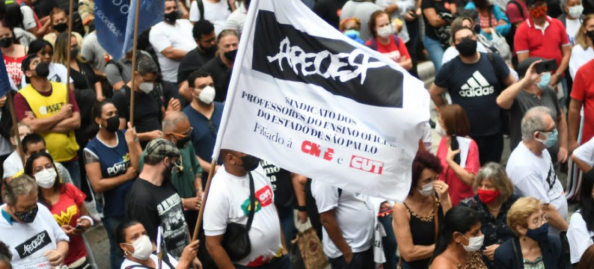 Professores de São Paulo não aceitam chantagem de Doria e podem entrar em greve