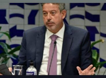 Arthur Lira mantém funcionário fantasma em gabinete de Maceió há 11 anos