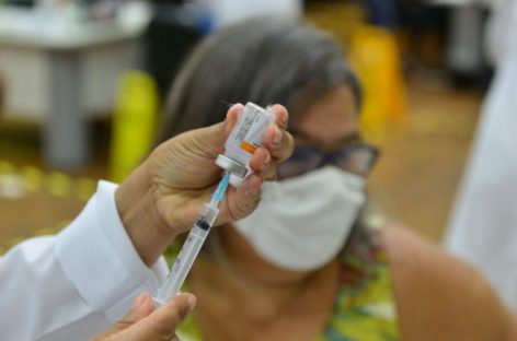 Vários estados começam a aplicar a quarta dose da vacina contra a Covid. Veja quais