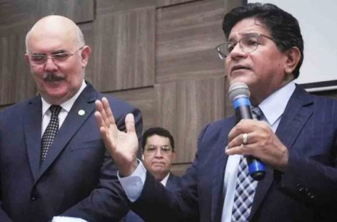 Prefeito diz que pastor pediu 1 kg de ouro por verba da educação