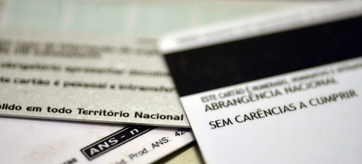 Depois de aumento de 11% nos remédios, planos de saúde podem subir até 18%