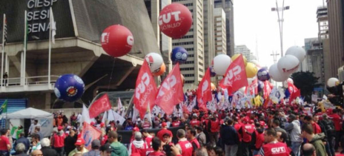 Centrais enviam recado para Temer: não mexa com a CLT