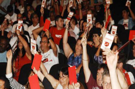 13 Plenária CUT: no encerramento, Central define Plano de Lutas e data do Congresso Nacional