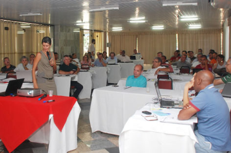 Oficina traça estratégias para a Campanha Salarial 2011