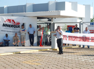 Sinergia CUT realiza ato protesto na CPFL Bauru na manhã desta segunda (14)