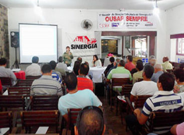 A mídia esconde a real situação econômica do Brasil, aponta economista na Colegiada do Sinergia CUT