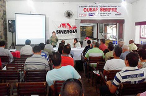 A mídia esconde a real situação econômica do Brasil, aponta economista na Colegiada do Sinergia CUT