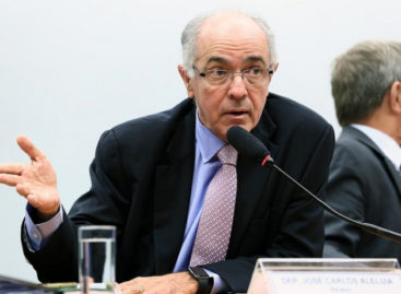 Privatização da Eletrobras: Aleluia muda relatório para tudo continuar igual