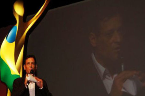 Em noite de homenagens, CUT reforça compromisso com a liberdade e com democracia