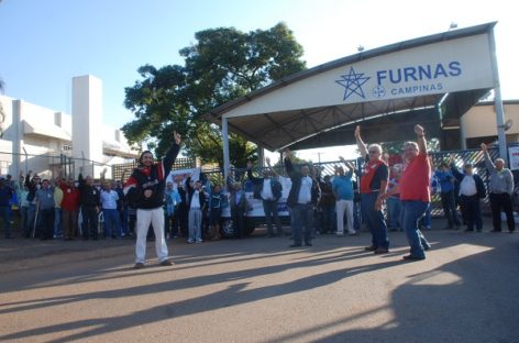 Paralisação do Sistema Eletrobras em Campinas reúne 100 Trabalhadores