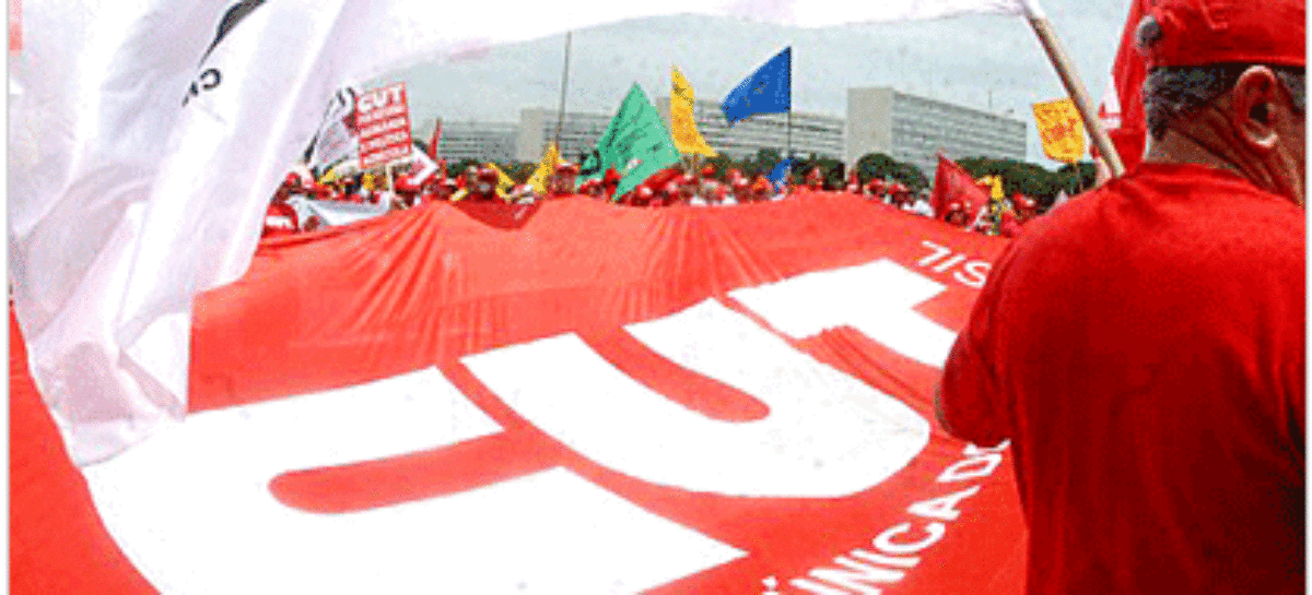 Trabalhadores entregam ao governo e Congresso proposta de isenção de Imposto de Renda na PLR