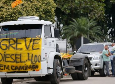 Governo insiste em política de preços e sociedade desdenha de redução no diesel