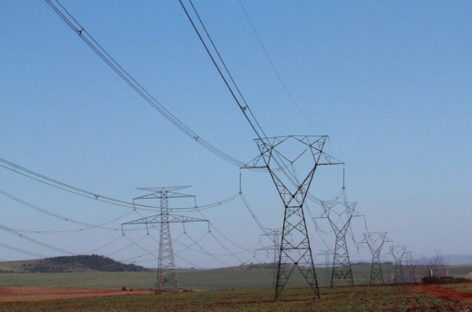 Governo vai entregar hidrelétricas aos banqueiros e preço da luz vai explodir