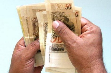 Aposentados 4819: pagamento do retroativo cai no próximo dia 30