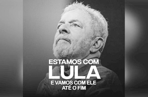 Lula está bem, mas indignado com prisão, diz advogado