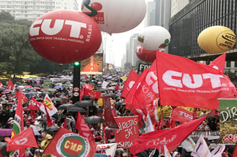 Em todo o Brasil, manifestações exigem Diretas Já!