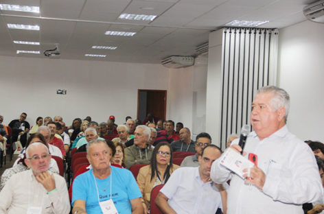 6º Encontro dos Aposentados (as) e Pensionistas: grupos de debate discutem o futuro do Coletivo