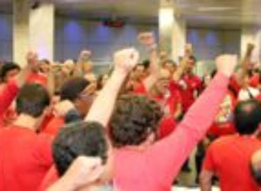 Greve continua na Cemig