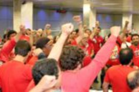 Greve continua na Cemig