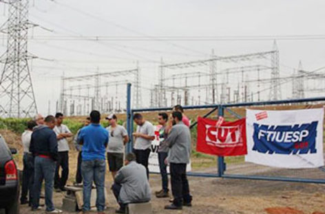 CS 2013: A GREVE CONTINUA NA IE PINHEIROS