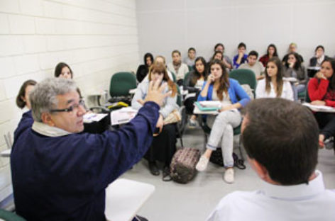 Dirigentes do Sinergia CUT são sabatinados por estudantes de Jornalismo da PUC Campinas