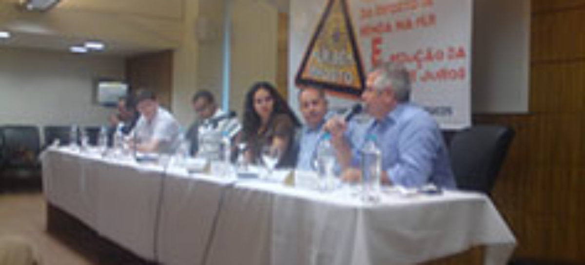 PLR sem Imposto de Renda. Sinergia CUT integra esta luta