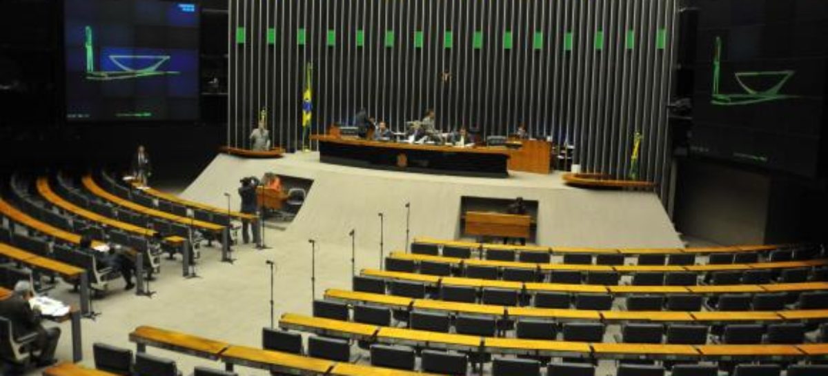 Com bancada sindical reduzida, trabalhadores temem retrocesso