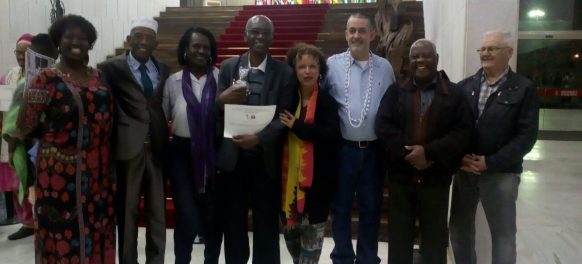 Coordenador do Coletivo de Combate ao Racismo do Sinergia CUT recebe prêmio por apoiar a luta pela diversidade religiosa