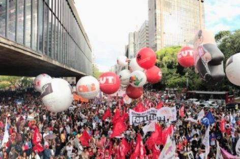 Clima na Paulista reflete rejeição a Temer