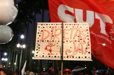 Vitória contra reforma é comemorada em dia de protestos pelo país