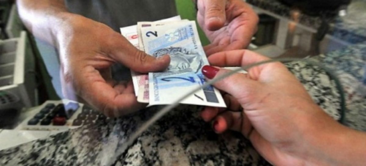 Salário mínimo do governo golpista interrompe crescimento contínuo desde 2003