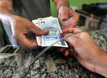 Salário mínimo do governo golpista interrompe crescimento contínuo desde 2003