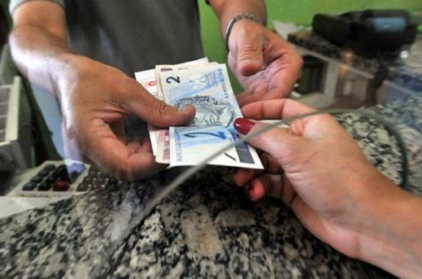 Salário mínimo do governo golpista interrompe crescimento contínuo desde 2003