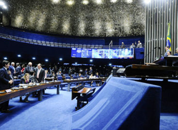 Senado: debate sobre fim da CLT começou na quarta (05)