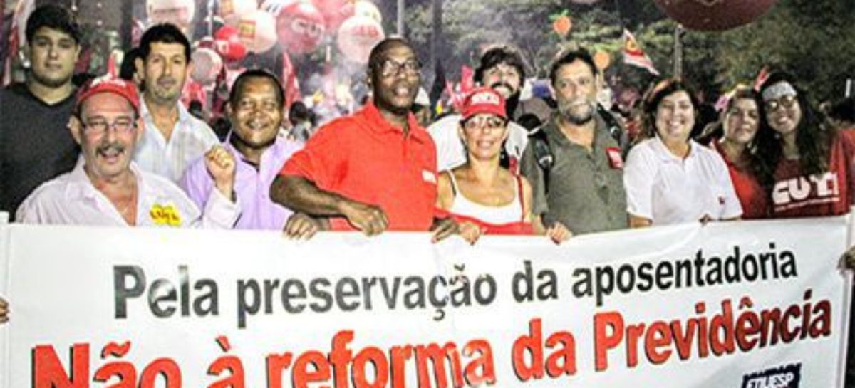 Povo se ergue contra falsas reformas dos golpistas. Sinergia CUT presente!