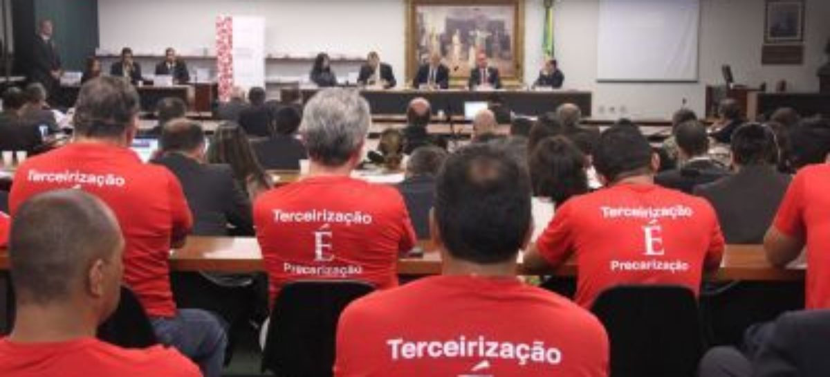 PL da terceirização é ataque ao trabalho decente, afirma presidente cutista