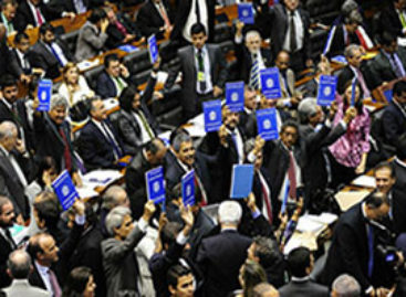 Câmara aprova terceirização em atividade-fim